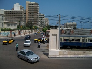 شقة للبيع بالشاطبي اسكندرية موقع حيوى وسعر مغري لظروف