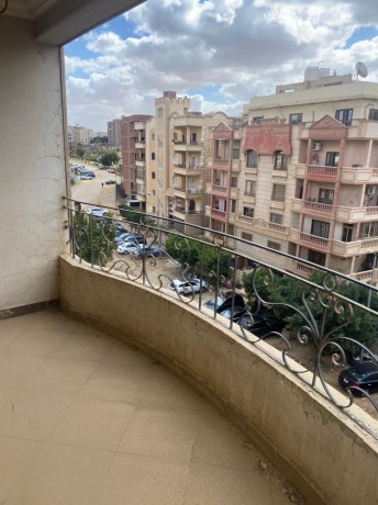 shk-llbyaa-fy-almktm-sobr-loks-big-0