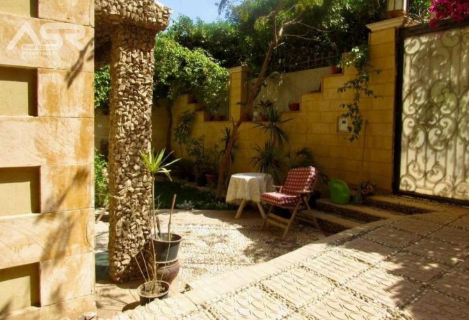 llbyaa-bhdayk-alahram-alboabh-alrabaah-mntkh-l-balkrb-mn-ksr-altmathyl-okhyr-zman-fyla-doblks-350-mtr-big-0