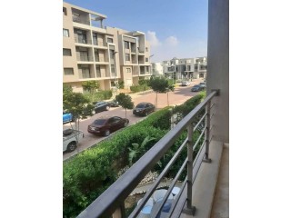 شقة 180متر متشطبة بالكامل بالتجمع الخامس