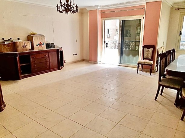 shk-llbyaa-fy-zhraaa-almaaady-balkrb-mn-sharaa-alkhmsyn-msah-mhtrm-la-llostaaa-big-0