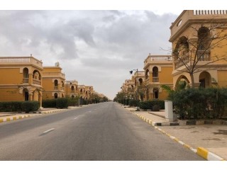 فيلا مستقلة للبيع فى كمبوند ستيلا هيليوبلس سوبر لوكس