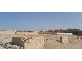 ارض للبيع في اكتوبر بموقع حيوي