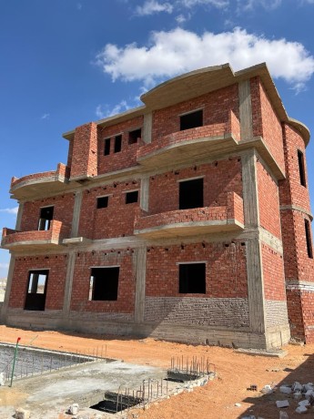 fyla-llbyaa-fy-alryf-alaoroby-aal-ard-nsf-fdan-fy-alzhraaa-big-2