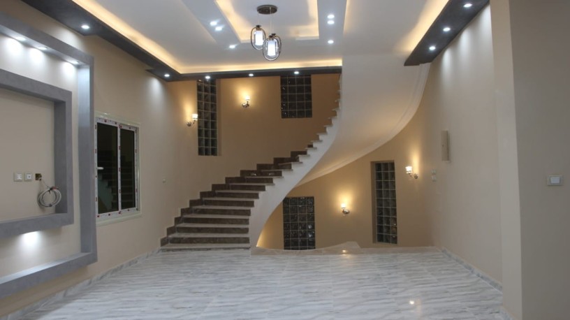 fyla-llbyaa-balryf-alaoroby-fy-mntk-hdayk-amstrdam-big-5