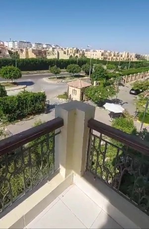 shk-llbyaa-fy-kmbond-alshfyyn-altgmaa-fyo-mftoh-skn-fory-big-0