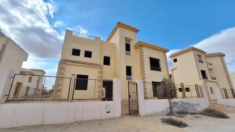 fyla-llbyaa-bgolf-alslymany-nmothg-alkrystal-big-1