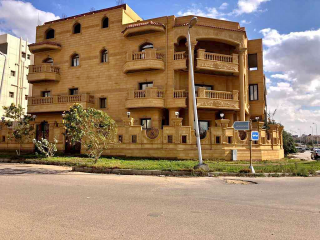 شقة ٢٤٠م بالياسمين فيلات بالتجمع الخامس استلام فورى